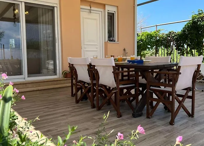 Seaside House Aegium